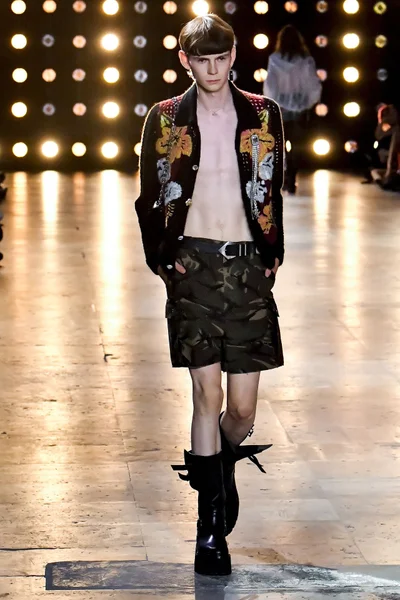 Look 41